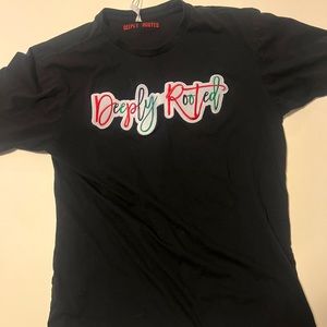 DEEPLY ROOTED GRAPHIC TEE SHIRT